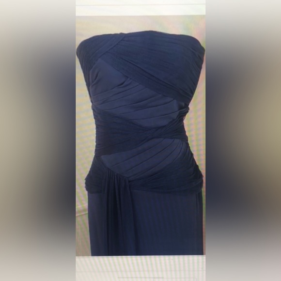 Authentic Vera Wang gown size 8 - Picture 5 of 8